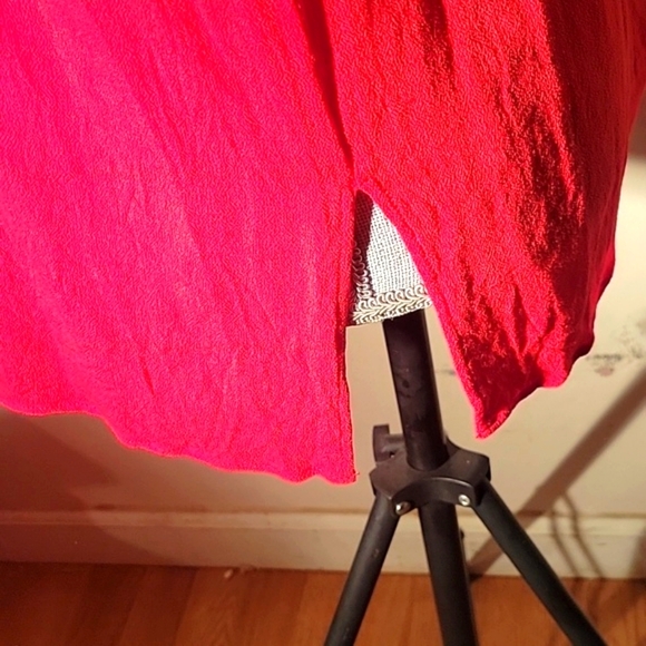 Michael Kors Woman's Long Sleeve Red With Gold Neckline Trim Blouse, Size: M - Picture 9 of 9